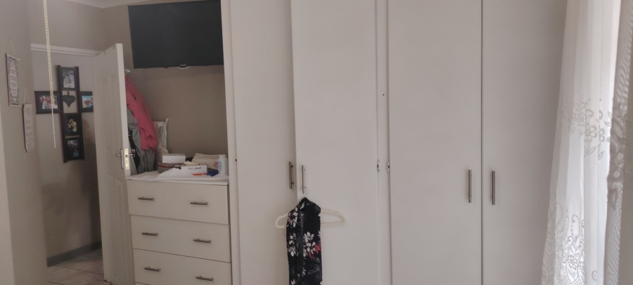 2 Bedroom Property for Sale in Navalsig Free State
